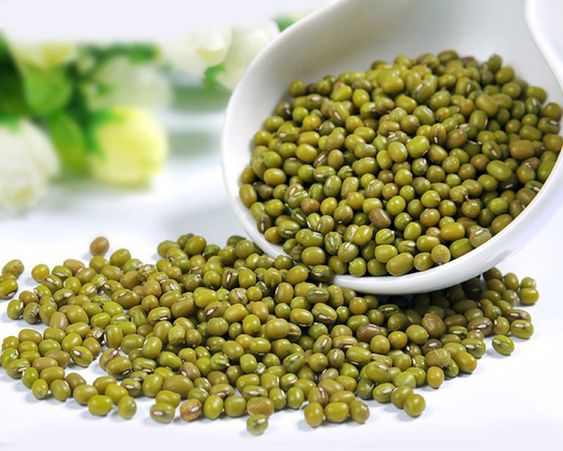WHOLE MOONG