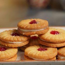 Britannia Treat Jim Jam Biscuits